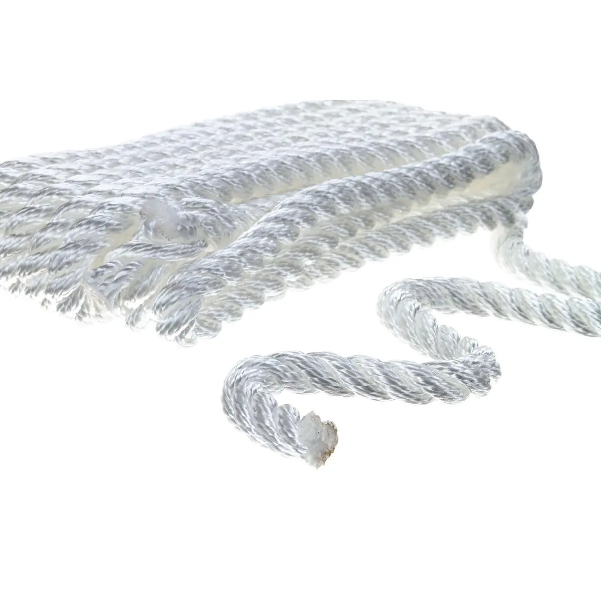 Seachoice 42511 3-Strand Twisted Nylon Dock Line, 3/8" X 15', White 2