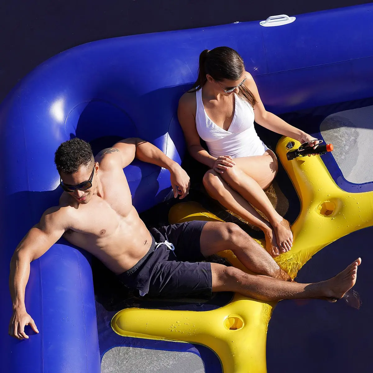 Seachoice 86841 12 Person Party Raft 1